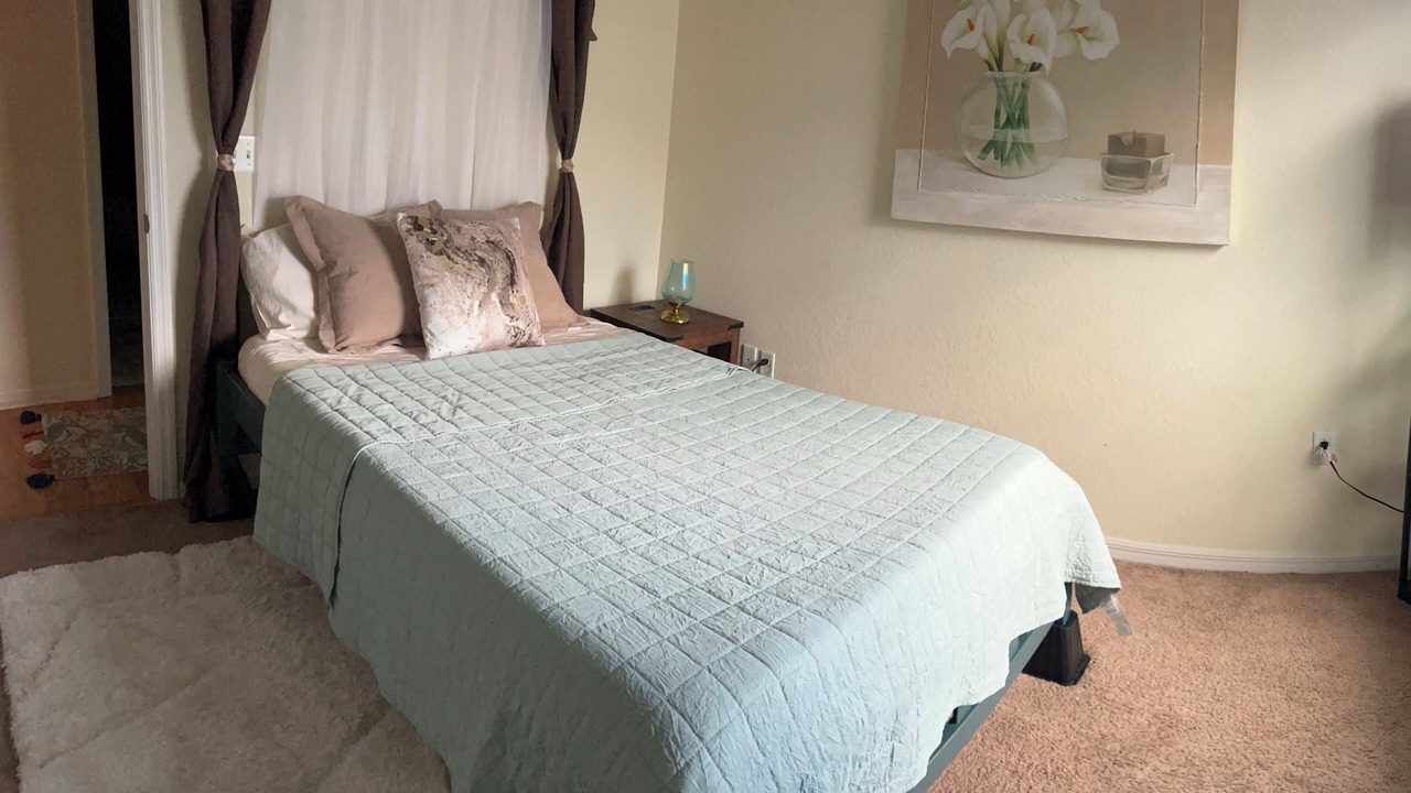 Photo of Bedroom in Winter Haven