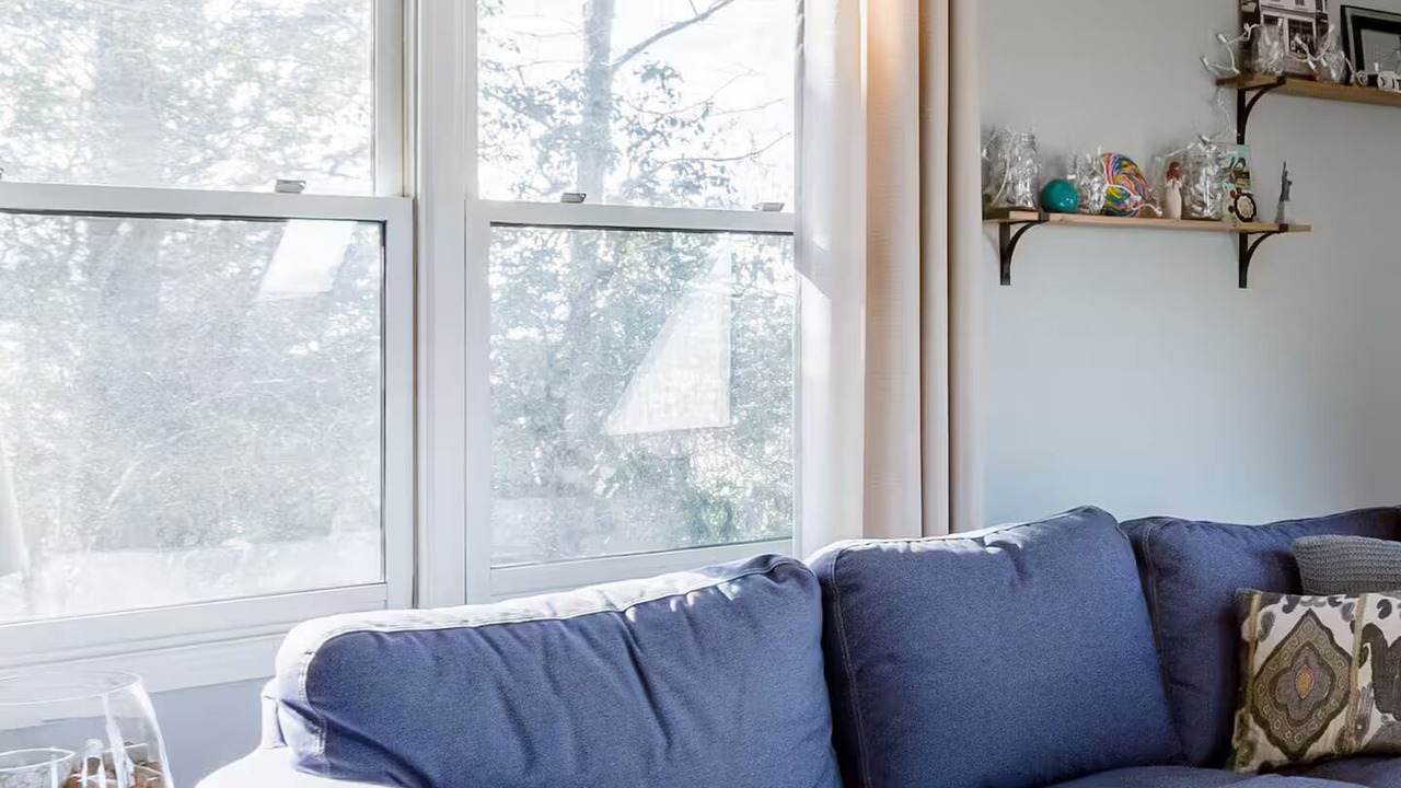 Photo of Livingroom in Royal Pines