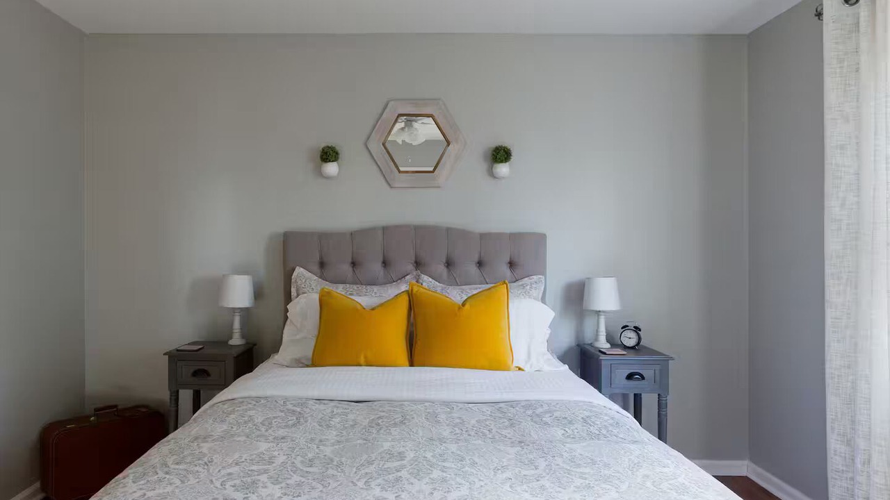Photo of Bedroom in Royal Pines