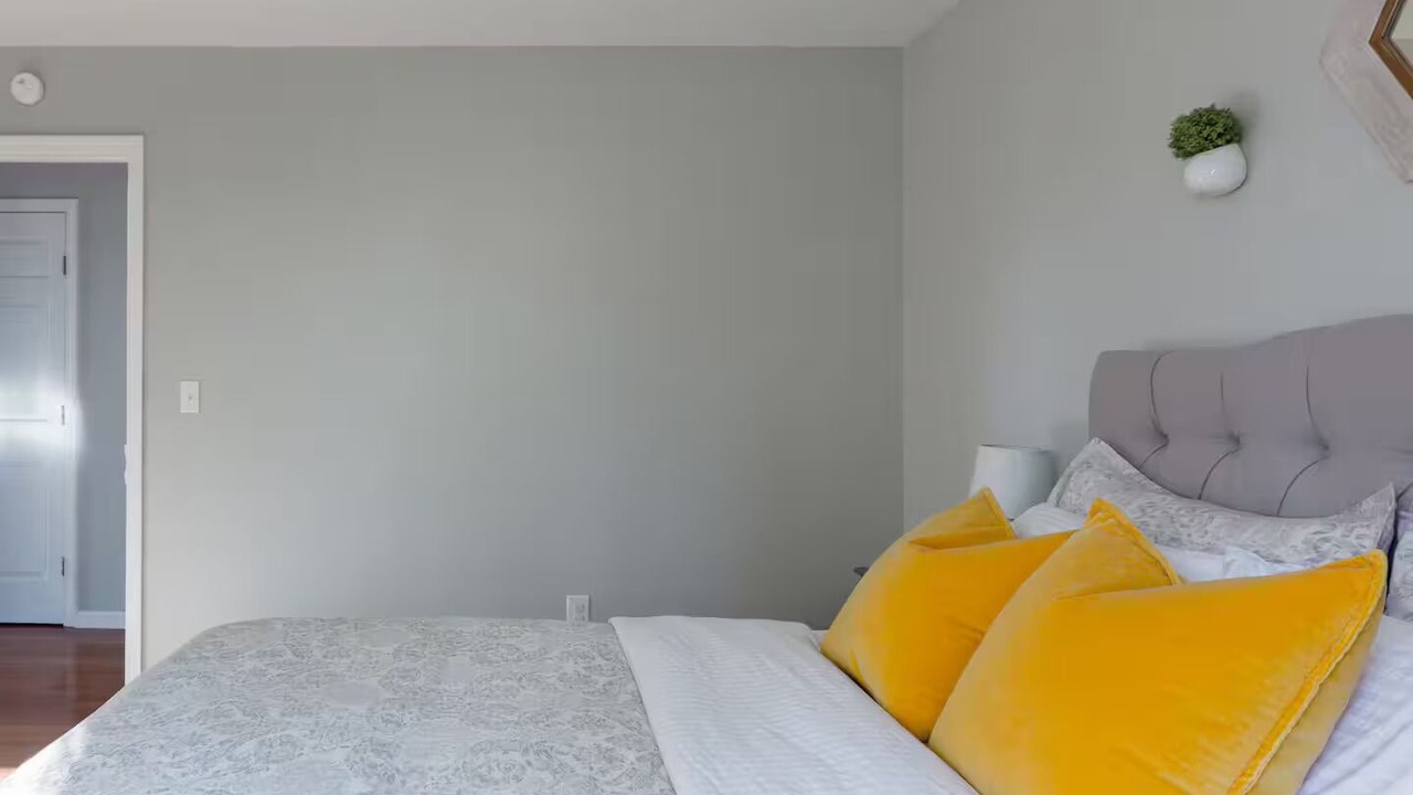 Photo of Bedroom in Royal Pines