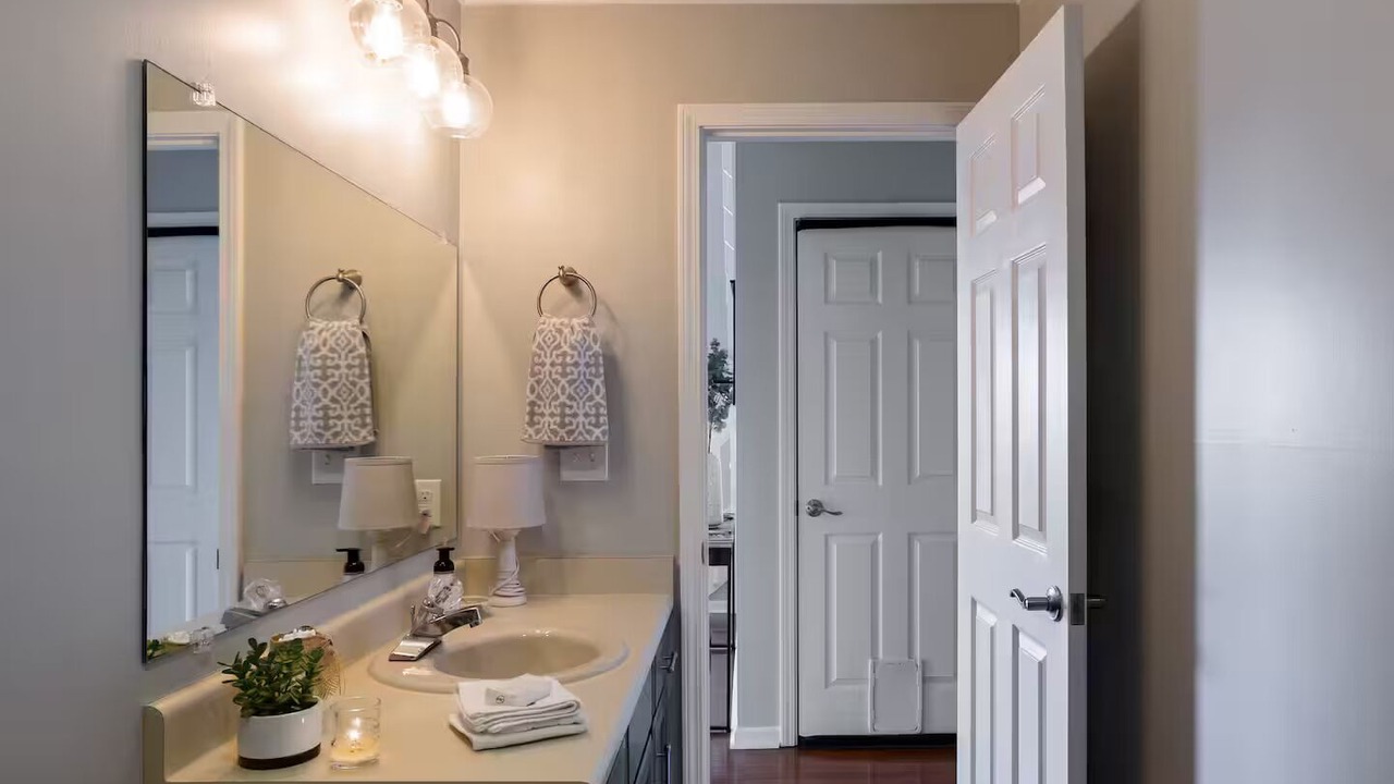 Photo of Bathroom in Royal Pines