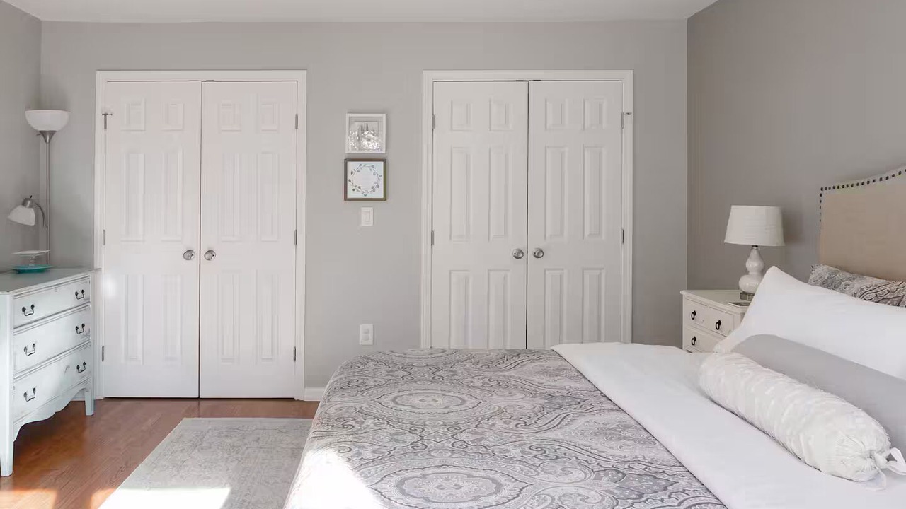 Photo of Bedroom in Royal Pines