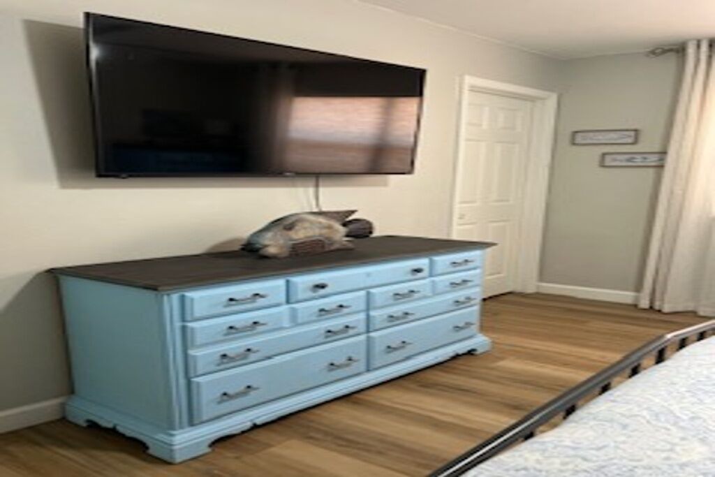 Photo of Bedroom in Lakehills