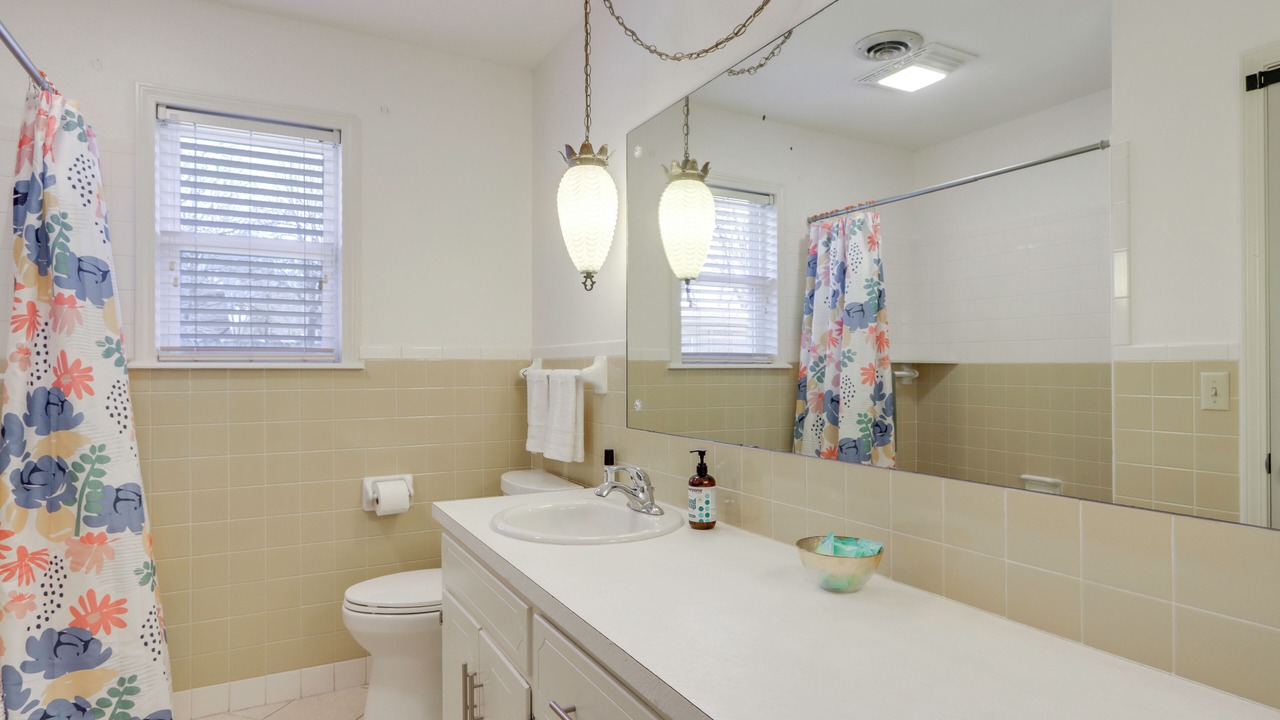 Photo of Bathroom in Bentonville - Fayetteville