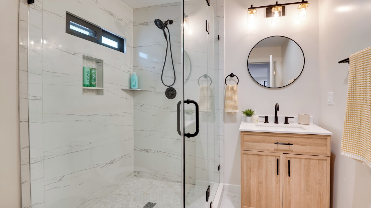 Photo of Bathroom in Del Rey