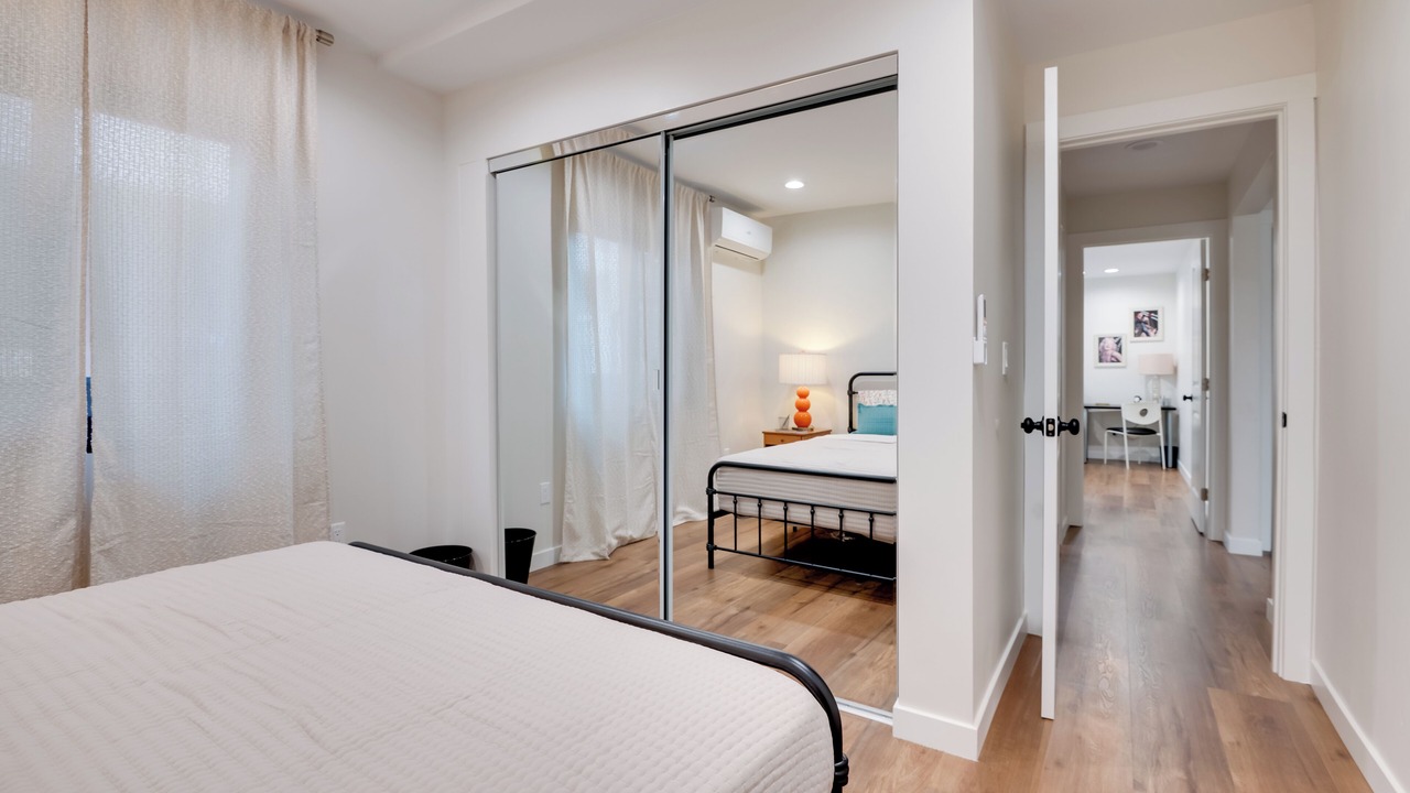 Photo of Bedroom in Del Rey