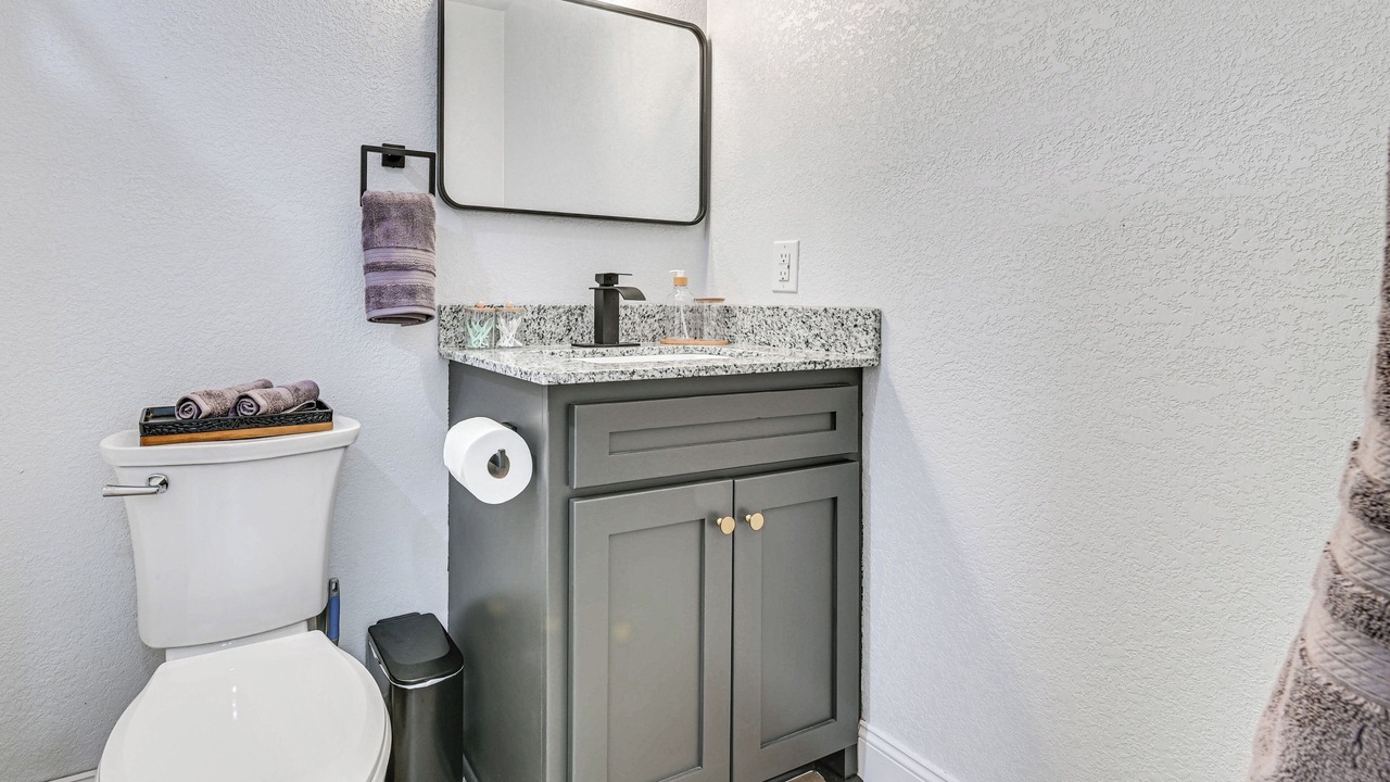 Photo of Bathroom in Pottsboro