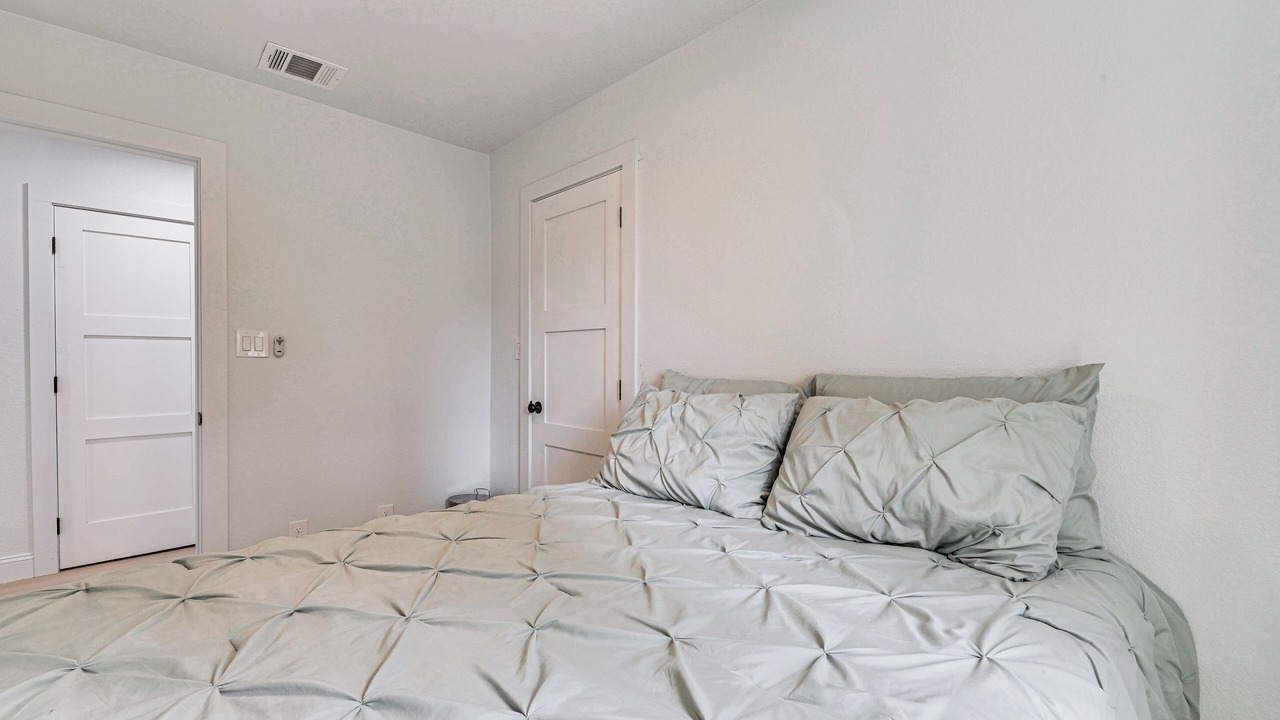 Photo of Bedroom in Pottsboro