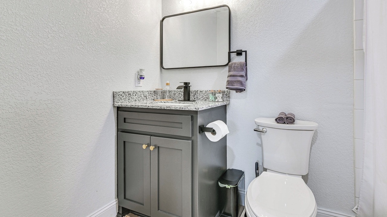 Photo of Bathroom in Pottsboro