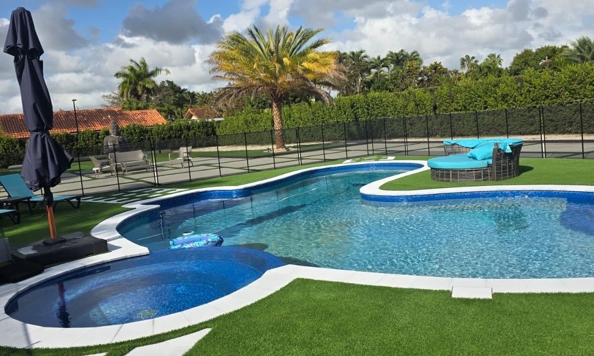 Photo of Outdoor in Tamiami
