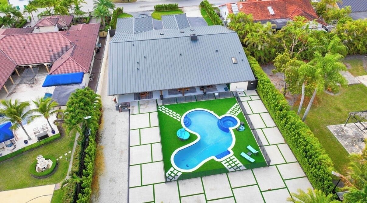 Photo of Outdoor in Tamiami