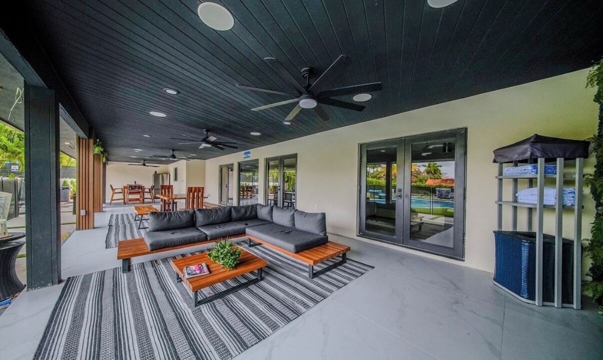 Photo of Outdoor in Tamiami