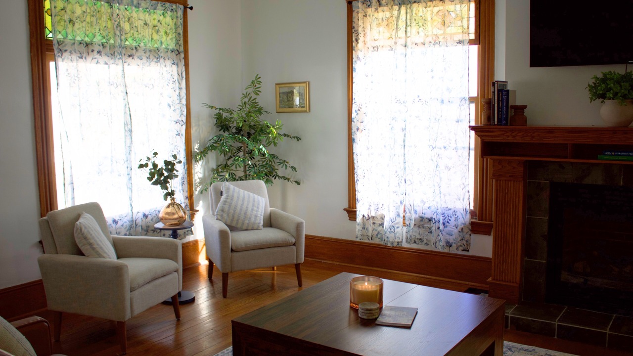 Photo of Livingroom in Melrose Park