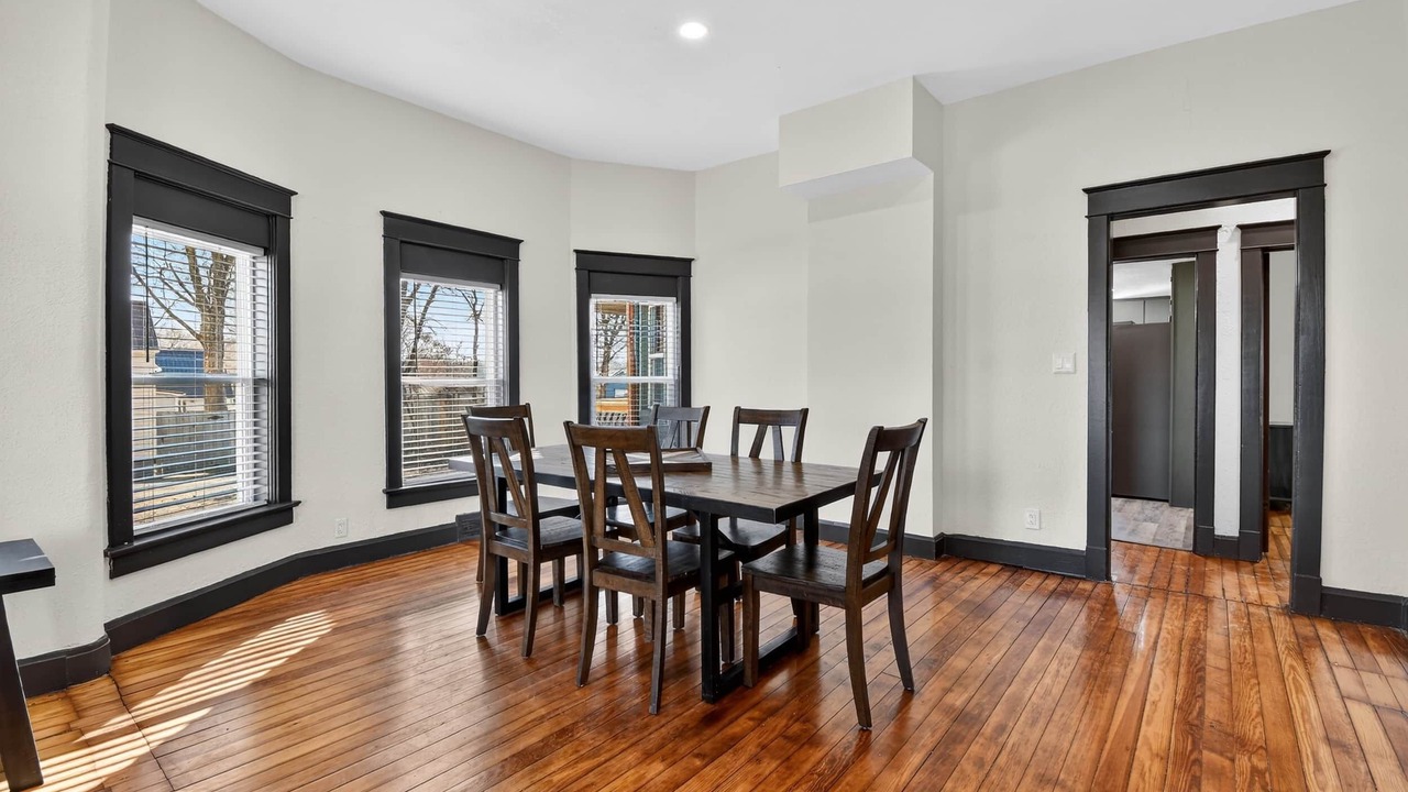 Photo of Bedroom in Pleasant Hill