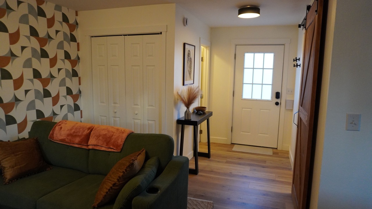 Photo of Livingroom in Redmond