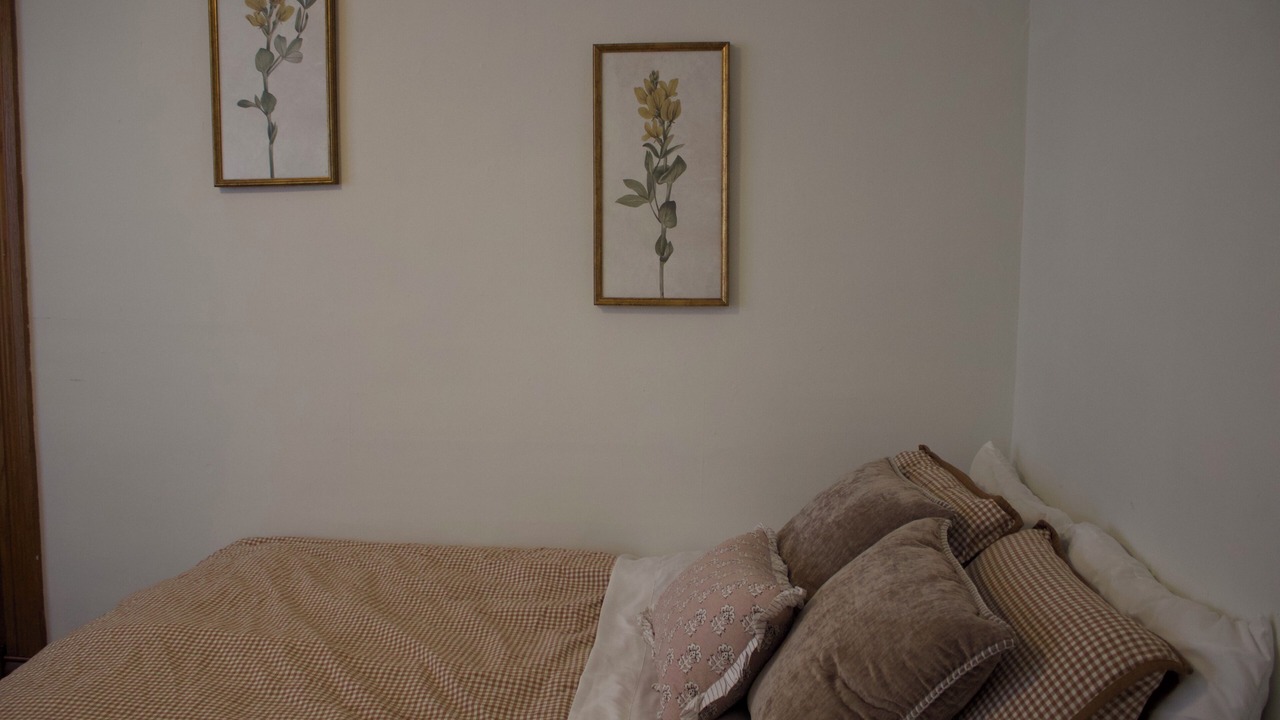 Photo of Bedroom in Melrose Park