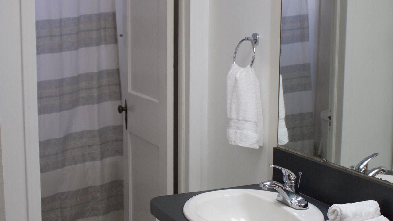Photo of Bathroom in Melrose Park