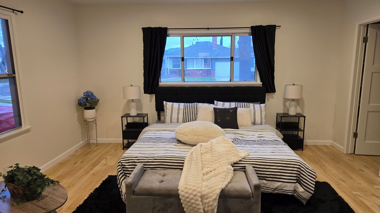 Photo of Bedroom in Encino