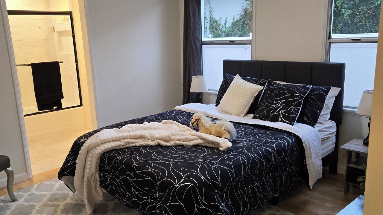 Photo of Bedroom in Encino