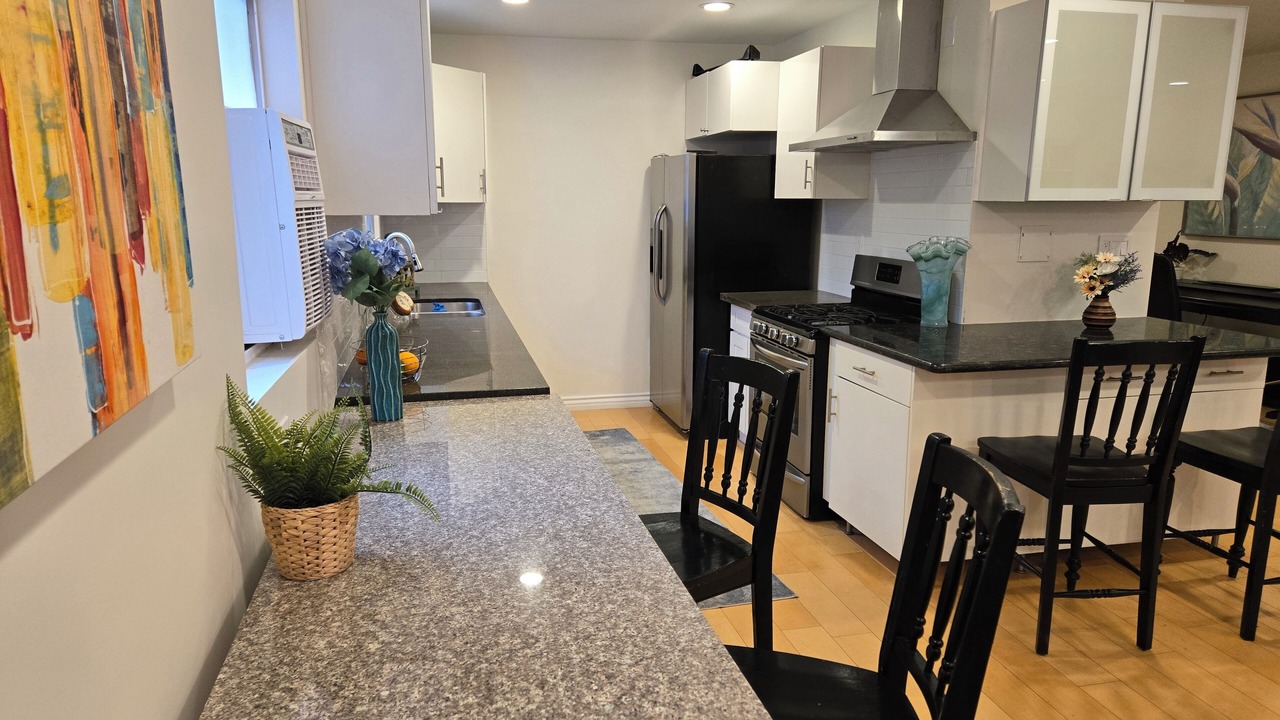 Photo of Kitchen in Encino