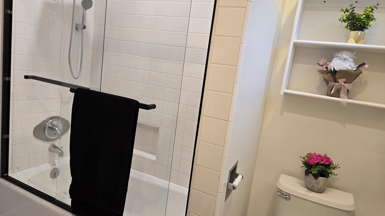 Photo of Bathroom in Encino