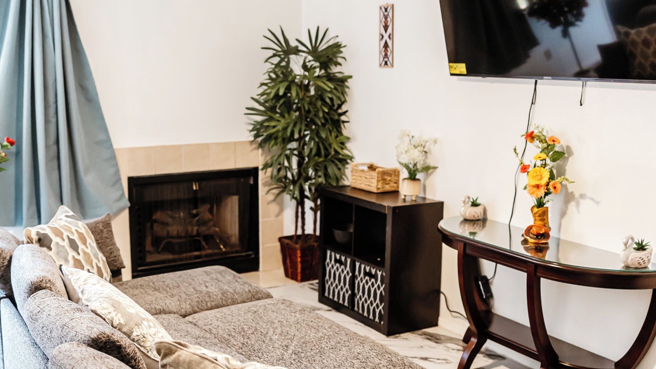 Photo of Livingroom in Huntsville