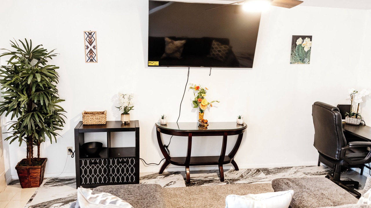 Photo of Livingroom in Huntsville