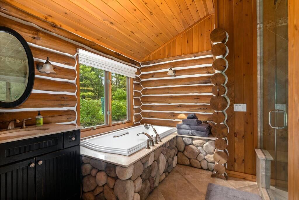 Photo of Bathroom in Mayfield