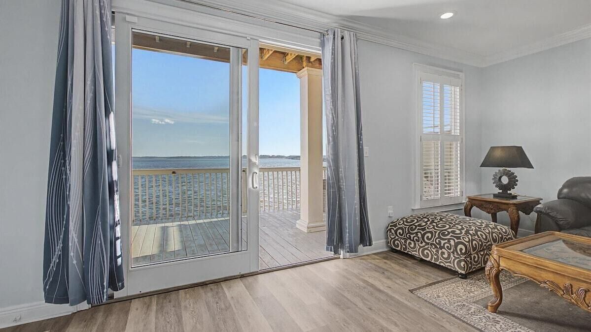 Photo of Livingroom in Panacea
