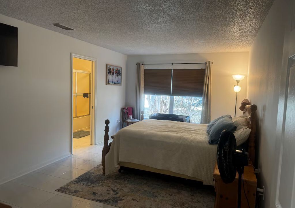 Photo of Bedroom in Lake Helen