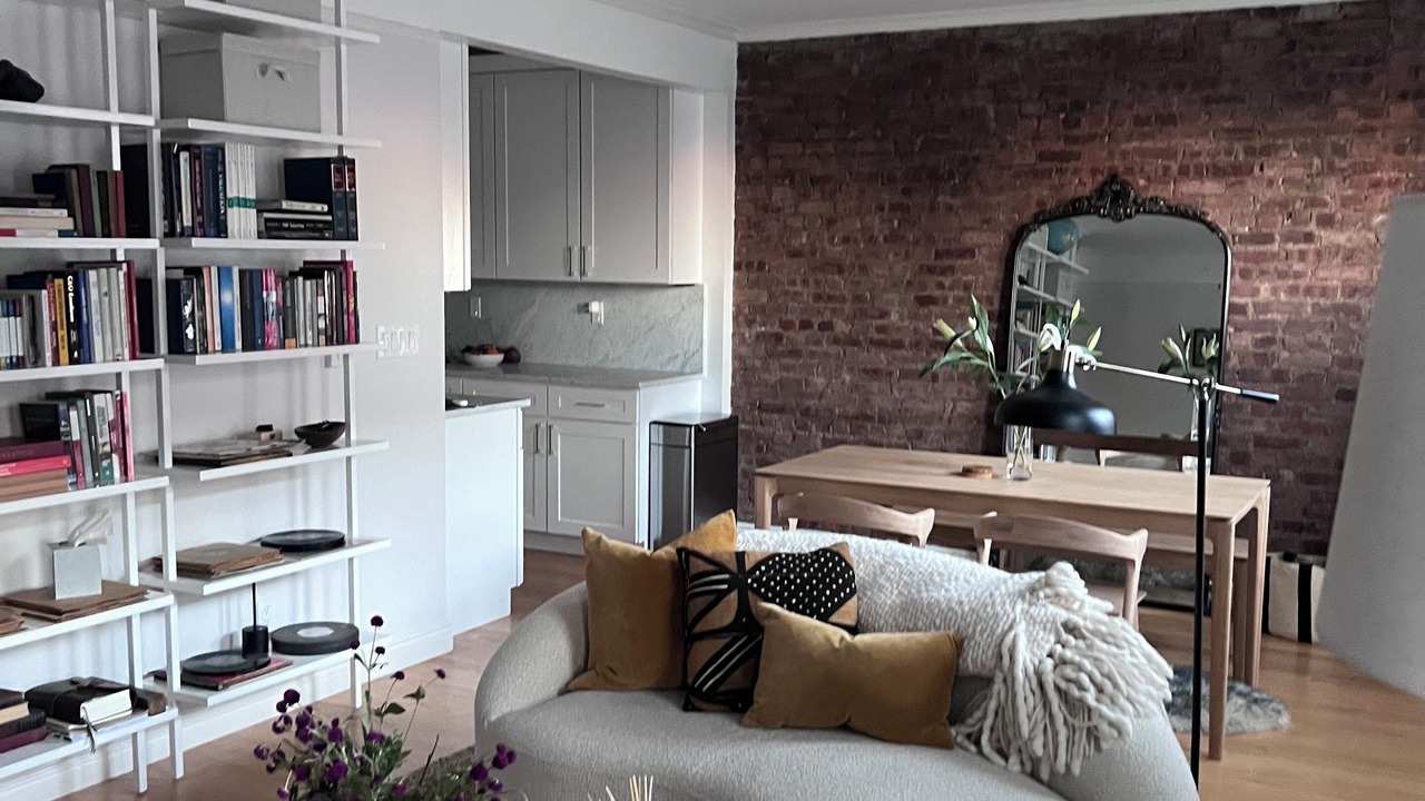 Photo of Livingroom in Inwood