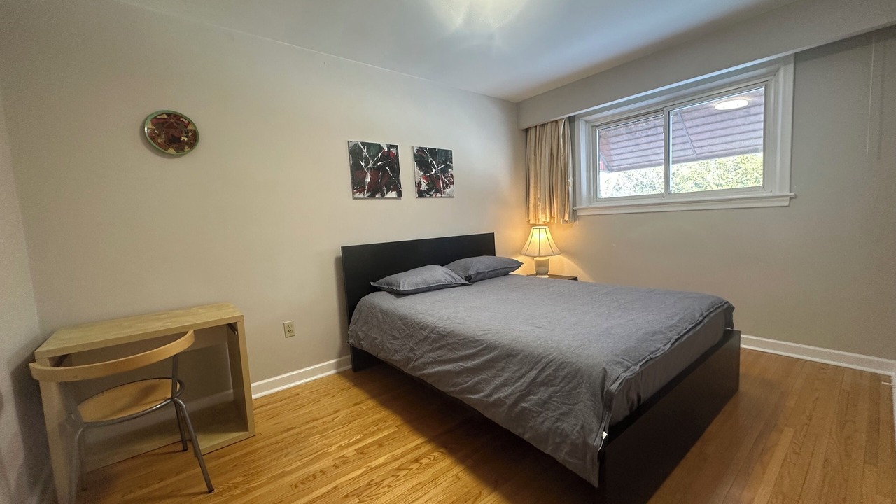 Photo of Bedroom in Willowdale
