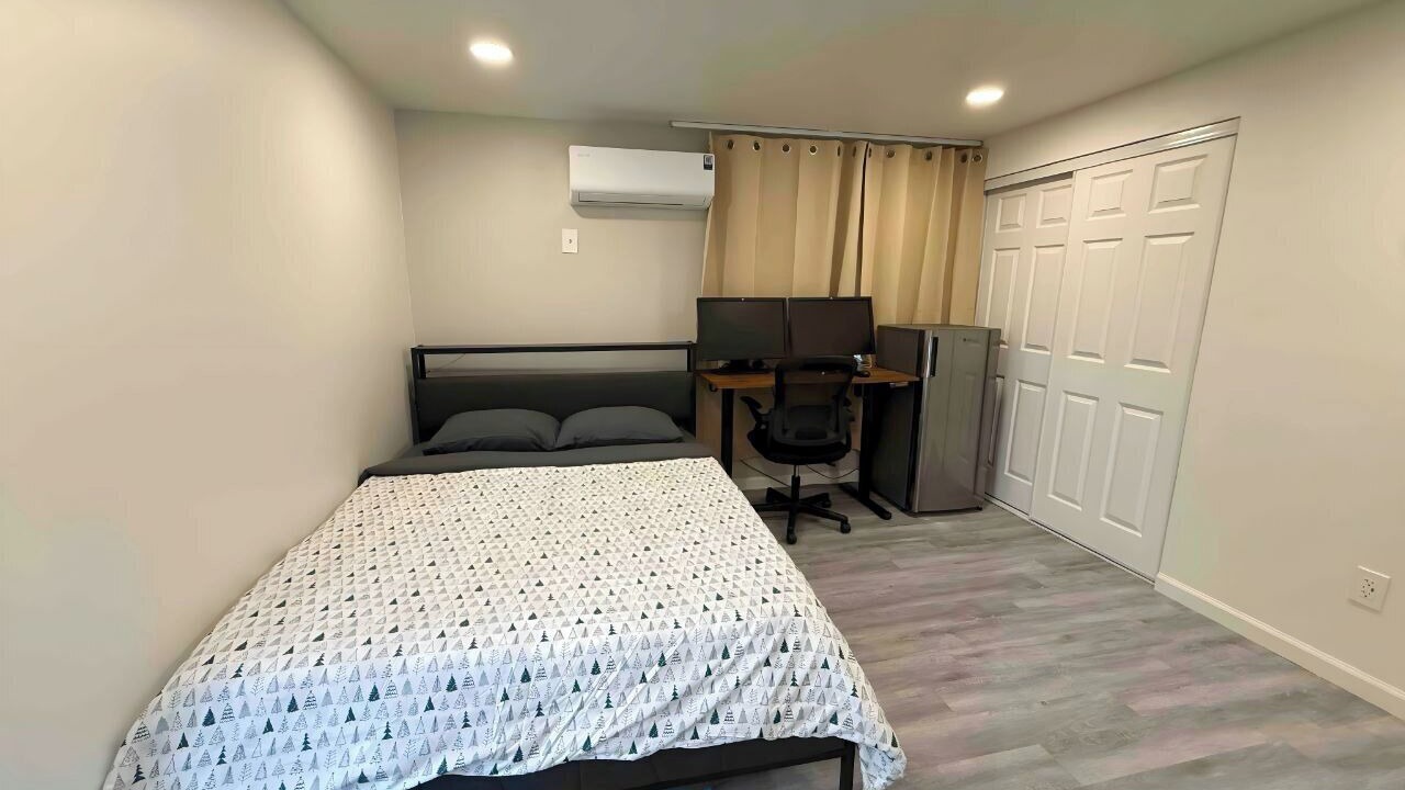Photo of Bedroom in Centerville