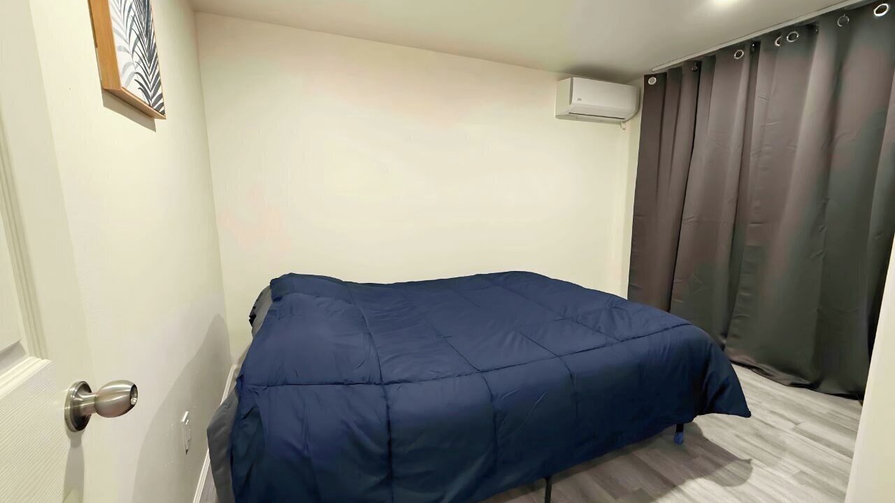 Photo of Bedroom in Centerville