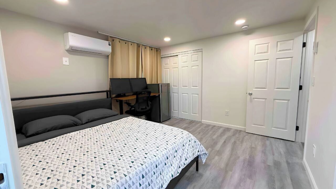 Photo of Bedroom in Centerville