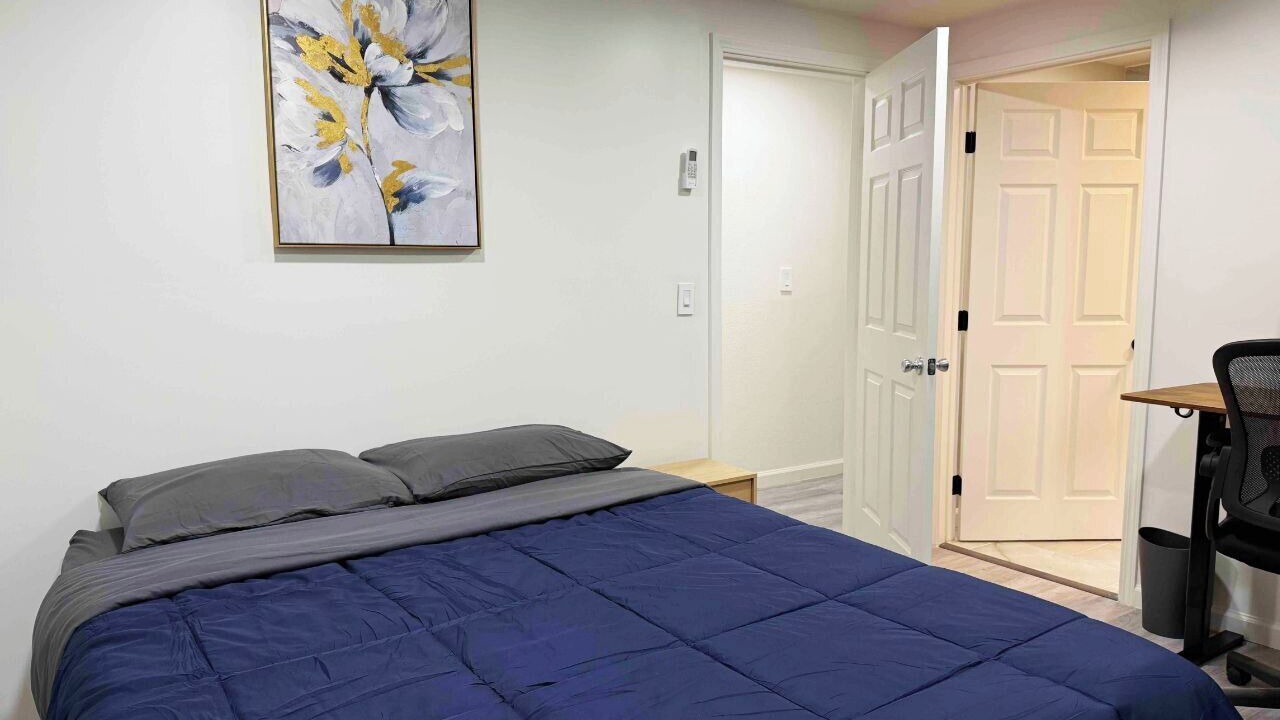 Photo of Bedroom in Centerville