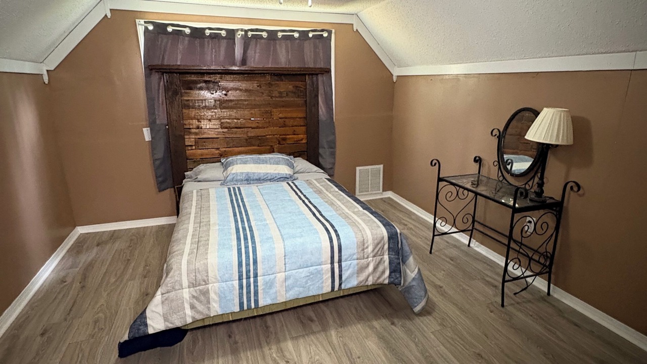 Photo of Bedroom in Pelican