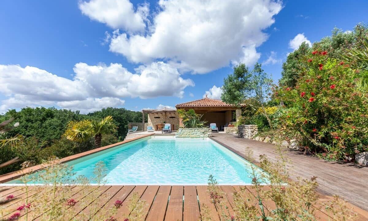 Photo of Outdoor in Castin