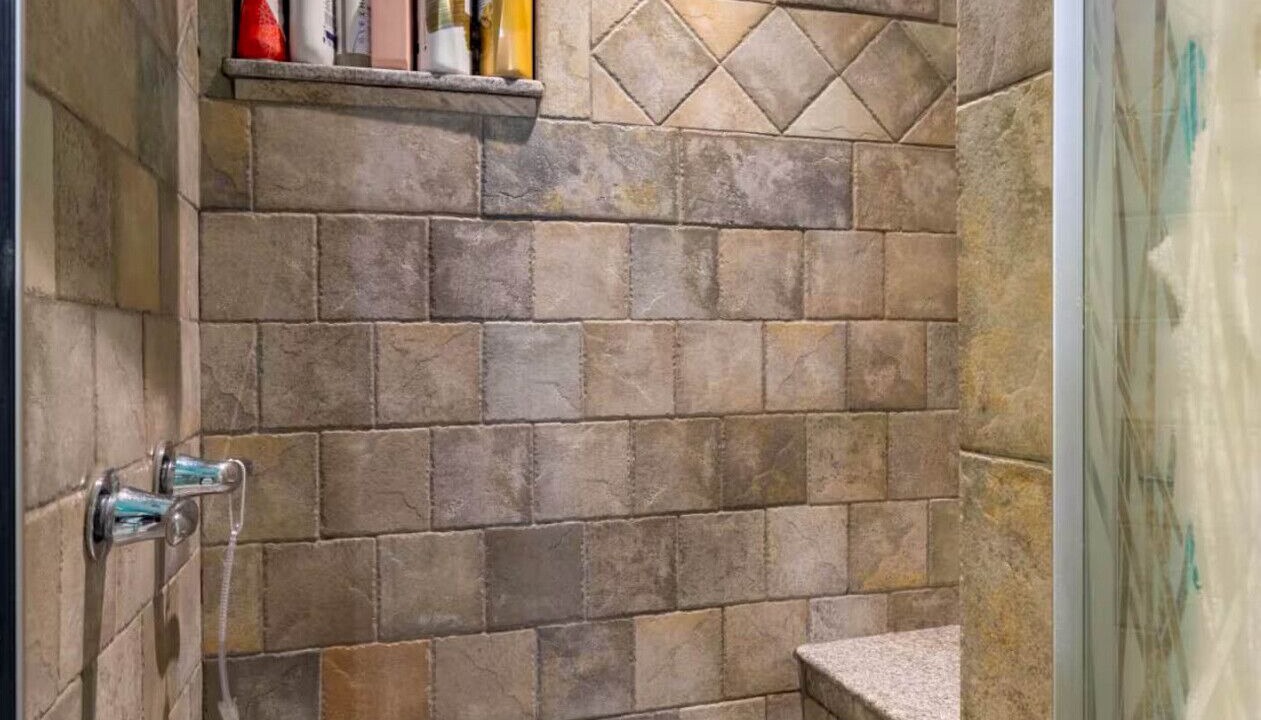 Photo of Bathroom in Farmers Branch