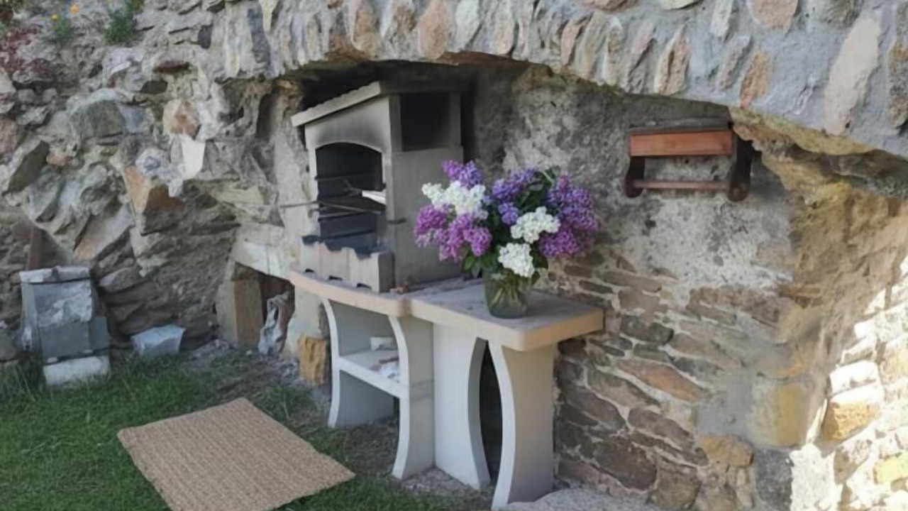 Photo of Outdoor in Saint-Yvoine