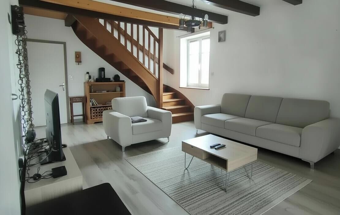 Photo of Livingroom in Saint-Yvoine