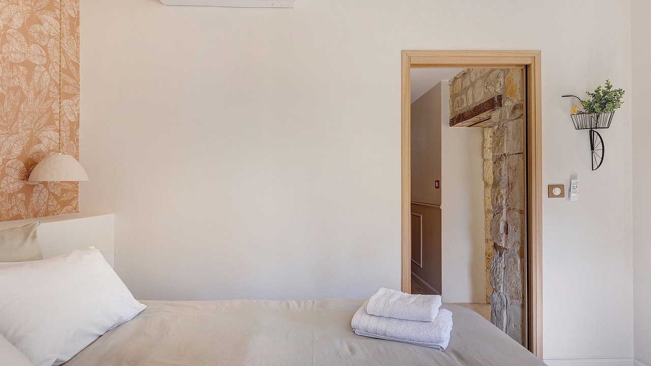 Photo of Bedroom in Allonnes