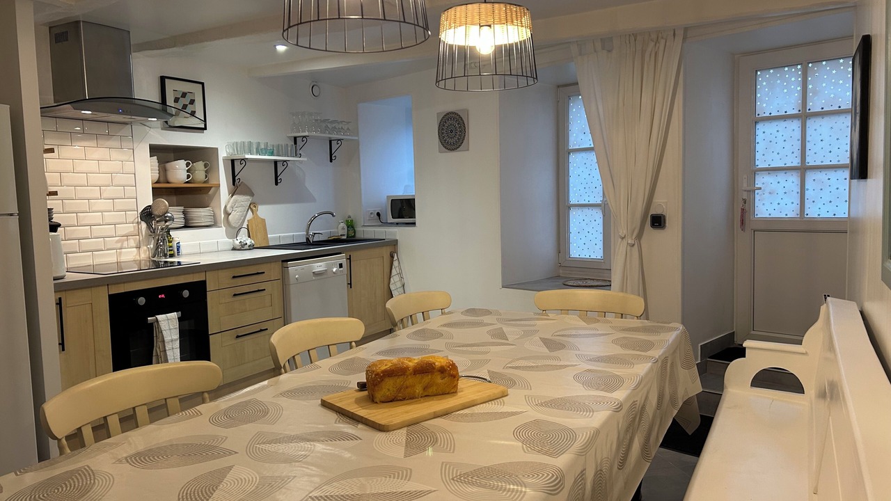 Photo of Kitchen in Saint-Hilaire-des-Loges
