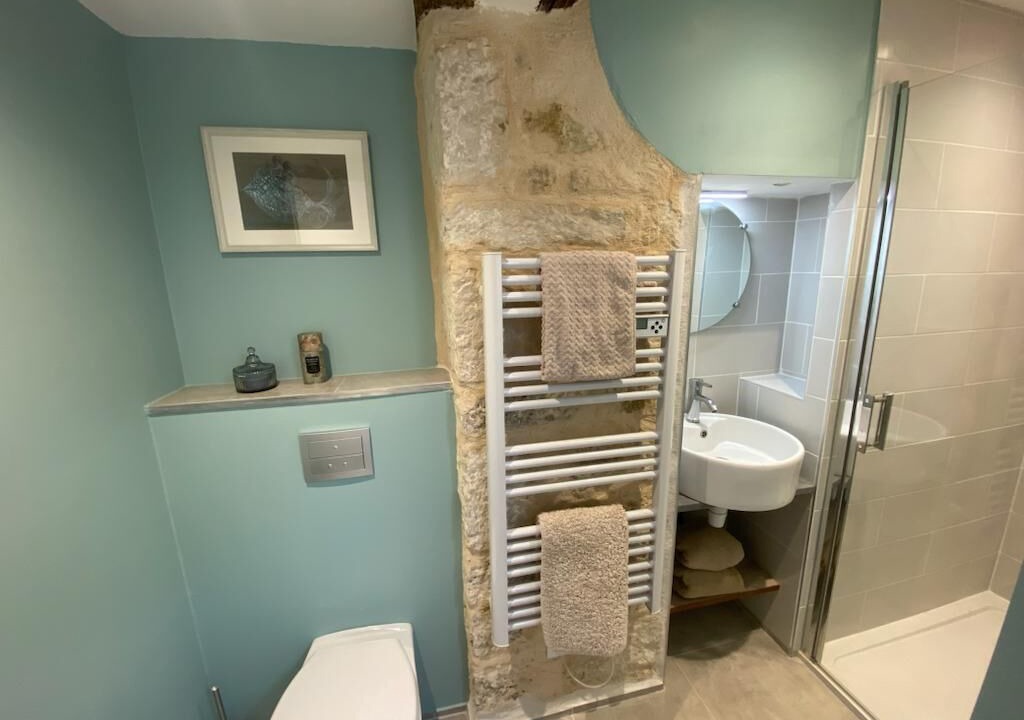 Photo of Bathroom in Saint-Hilaire-des-Loges