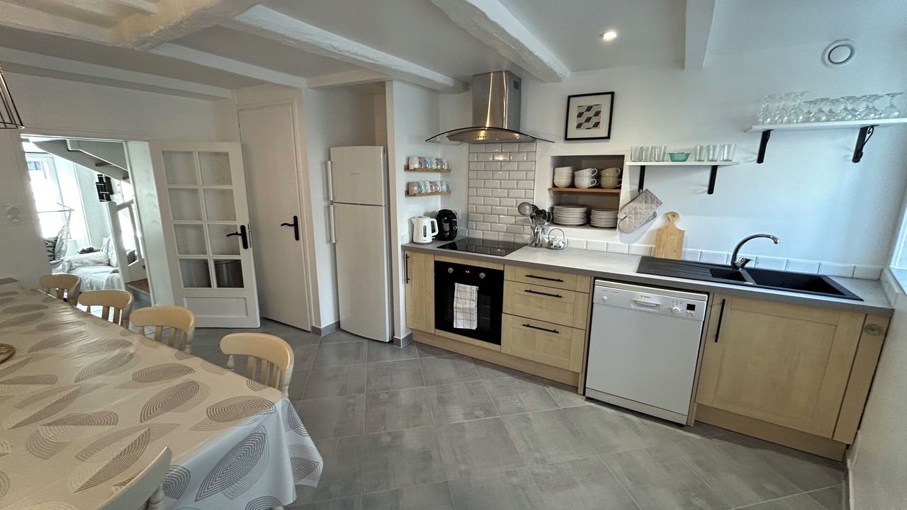 Photo of Kitchen in Saint-Hilaire-des-Loges