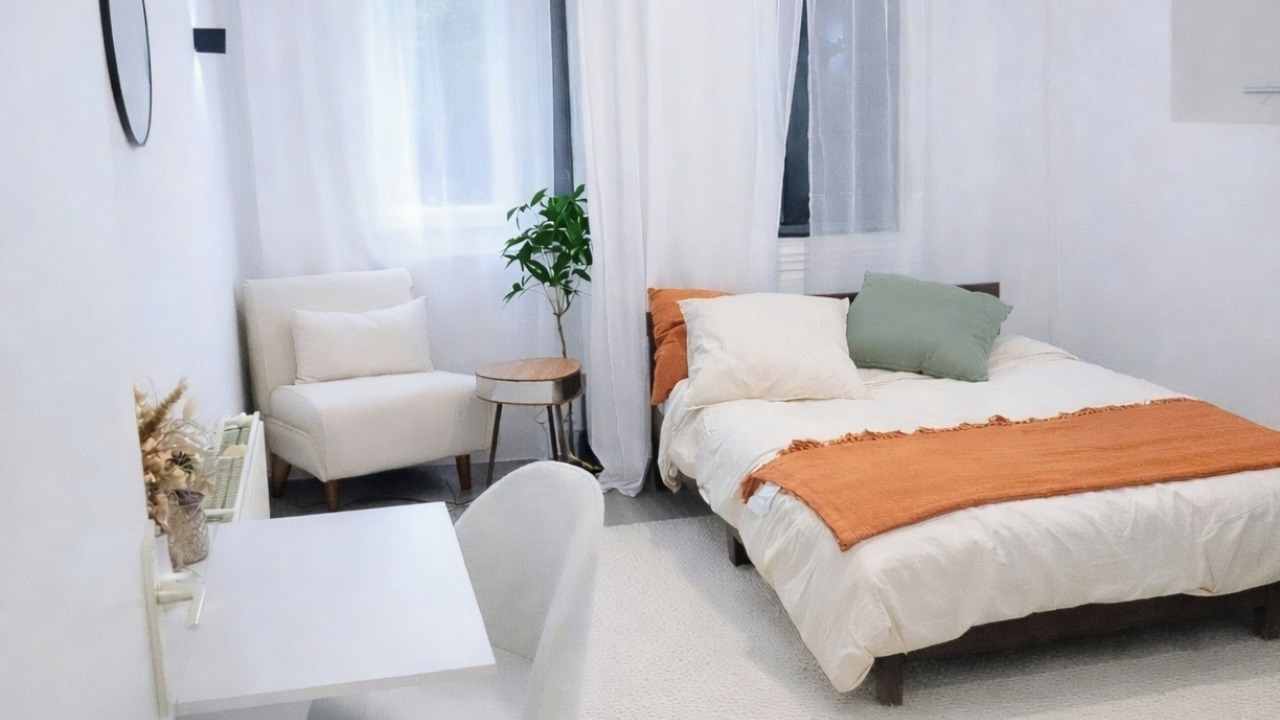 Photo of Bedroom in Quartier Villeneuve - Village-Olympique