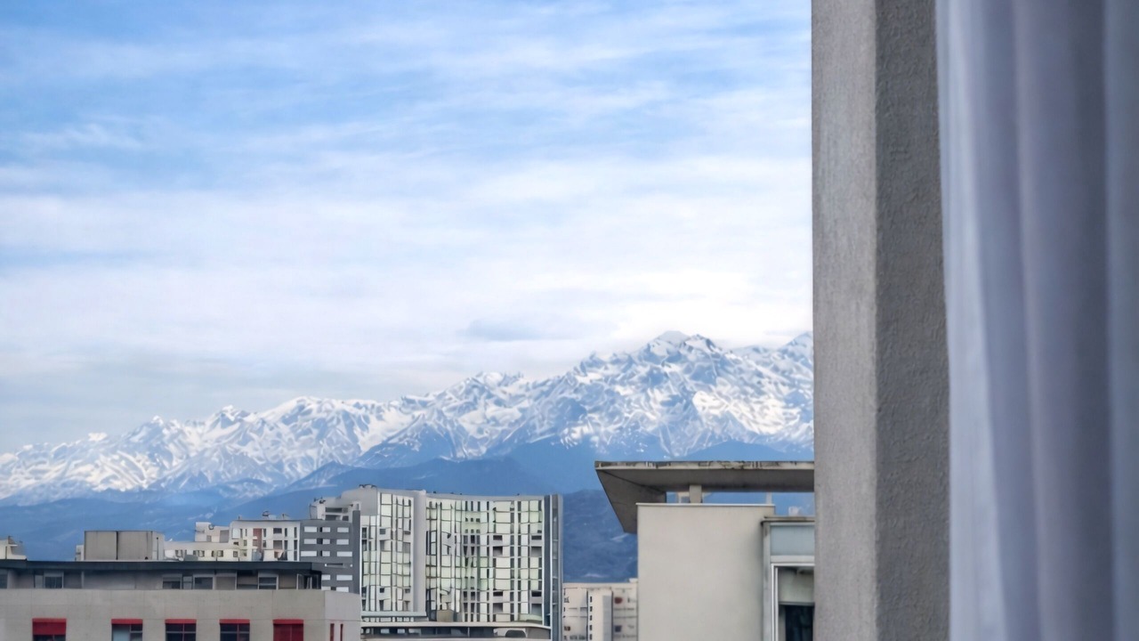 Photo of Outdoor in Quartier Villeneuve - Village-Olympique