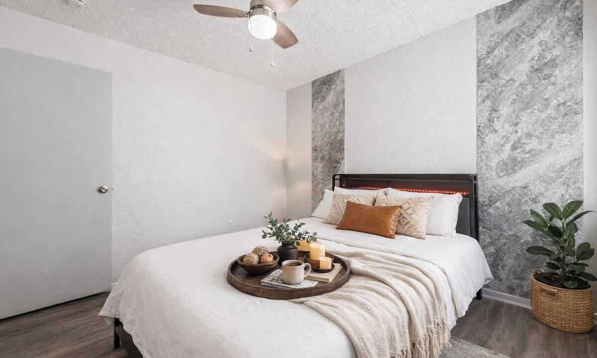 Photo of Bedroom in Central Arlington