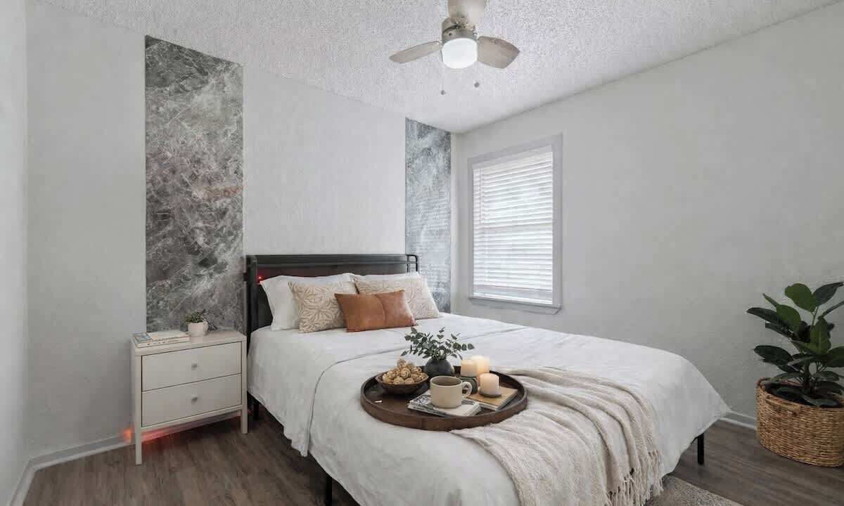 Photo of Bedroom in Central Arlington