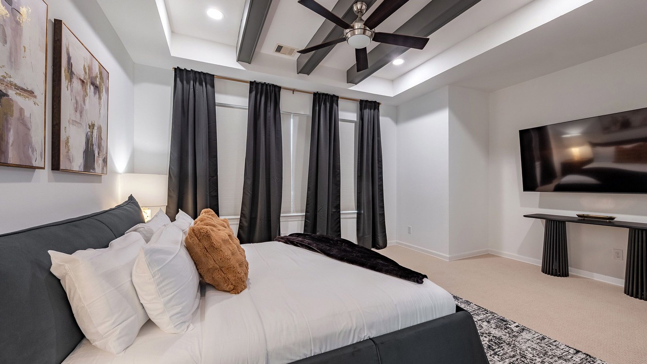 Photo of Bedroom in Neartown